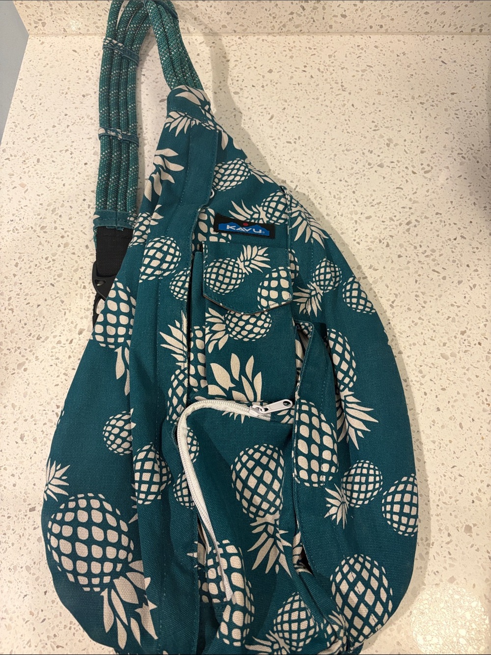 Shoulder hiking bag